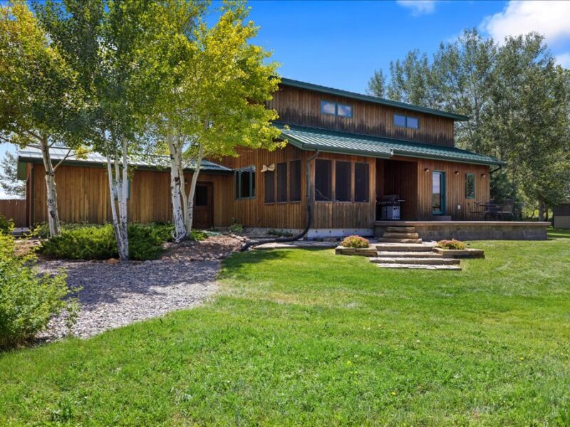 Spacious, rustic, energy efficient ranch home